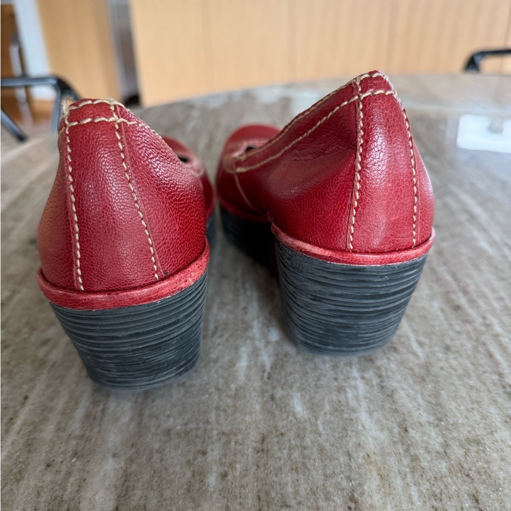 Red Leather Wedge Shoes with Black Sole - Picture 5 of 9